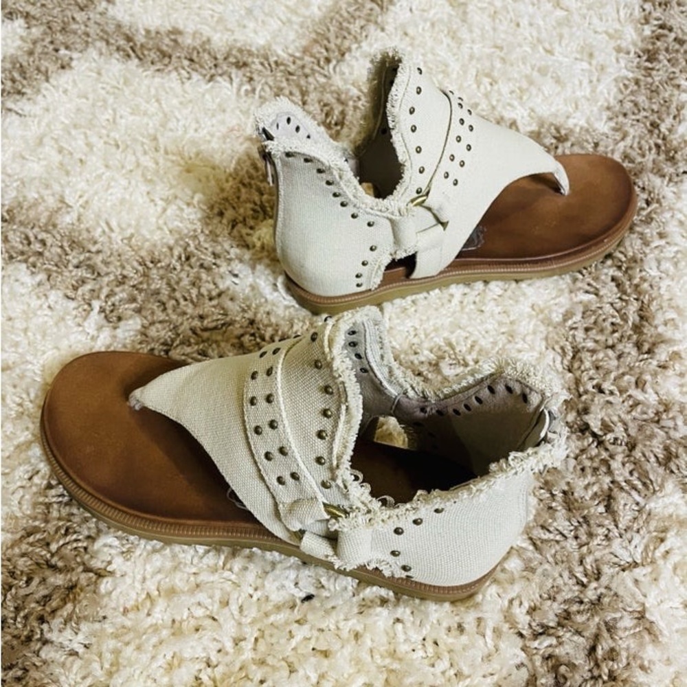 Cream Fringe Sandal